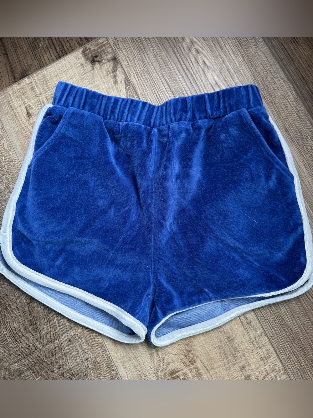 Girls Blue Velour Athletic Retro Shorts M(7/8)